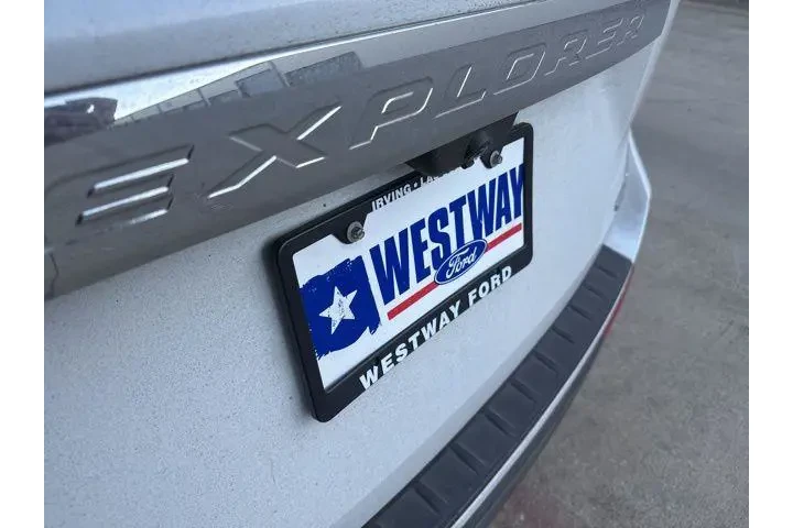$17797 : Ford Explorer 2020 XLT 4dr S image 7