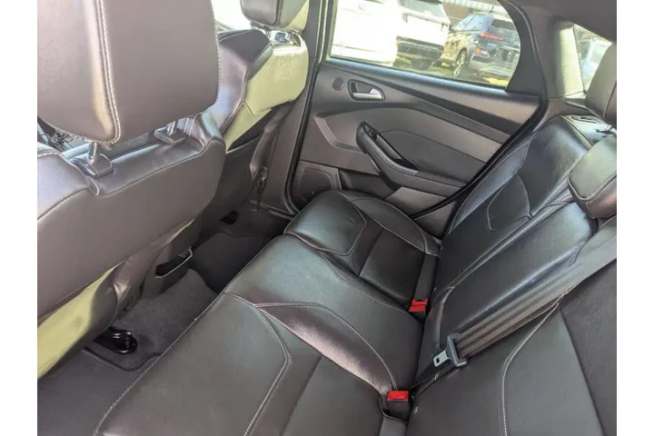 $9990 : 2017 Focus ST image 8