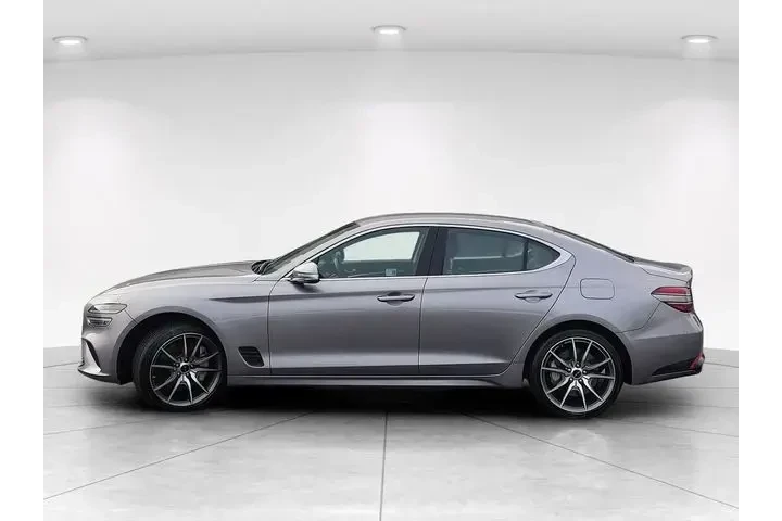 $26888 : Genesis G70 2025 2.5T Standa image 7