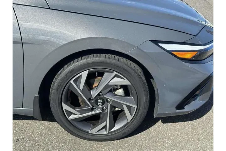 $20500 : Hyundai ELANTRA 2025 SEL Con image 8