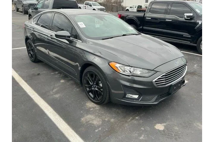 $12464 : Ford Fusion 2019 SE 4dr Seda image 2