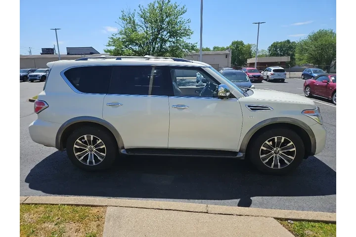 $15555 : Nissan Armada 2019 4x4 SV 4d image 7