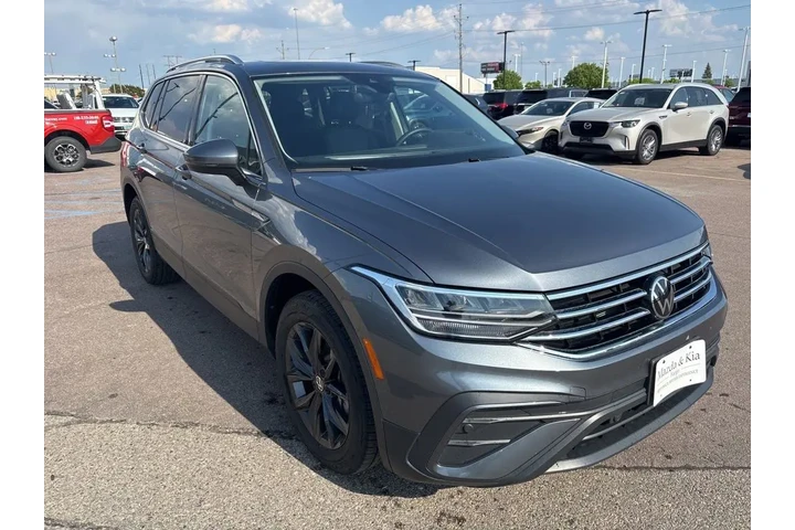 $29998 : 2024 Tiguan 2.0T SE image 3