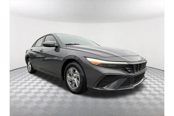 $19391 : Hyundai ELANTRA 2024 SE 4dr image 3