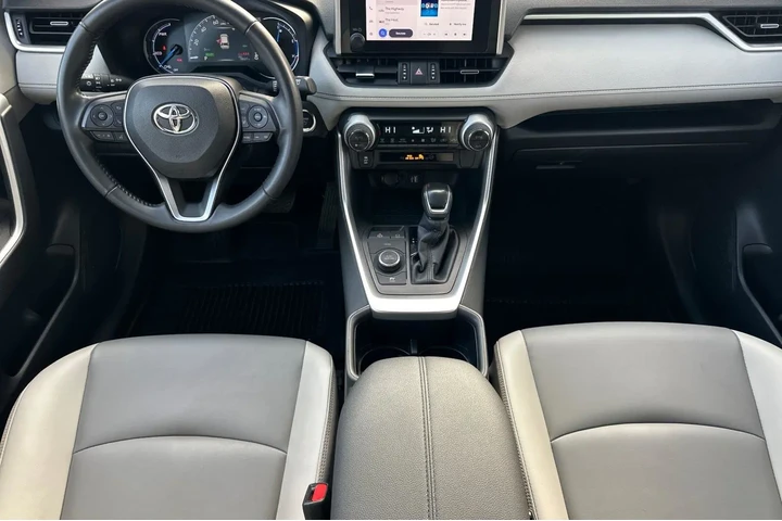 $37000 : Toyota RAV4 Hybrid 2024 AWD image 6