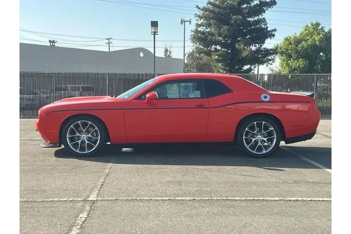 $33990 : Dodge Challenger 2023 GT 2dr image 6