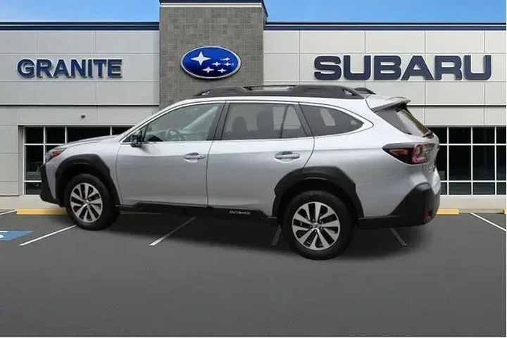 $28850 : Subaru Outback 2025 AWD Prem image 7