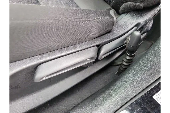 $18990 : Honda Civic 2022 LX 4dr Seda image 9