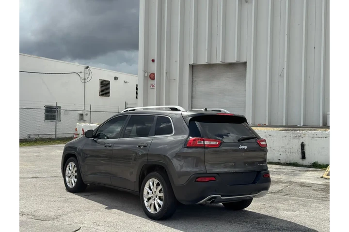 $5899 : Jeep Cherokee 2017 🚙 image 6
