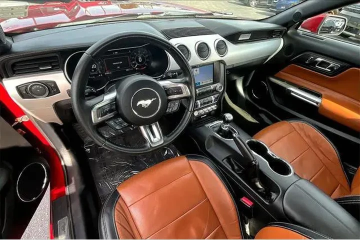 $28991 : Ford Mustang 2016 GT 2dr Fas image 7