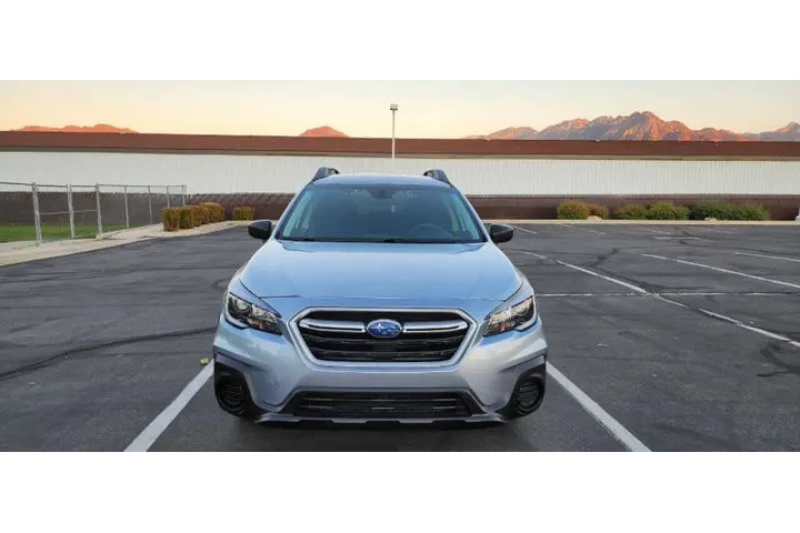 $15900 : 2019 Outback 2.5i image 4