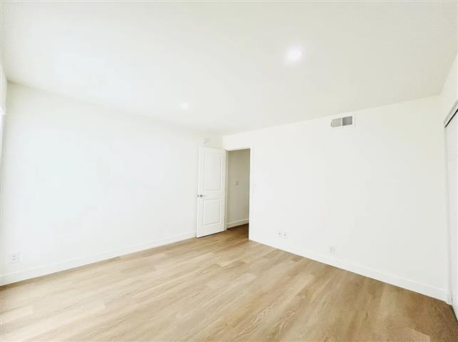 $2850 : 2bd 1ba apartment for rent image 3