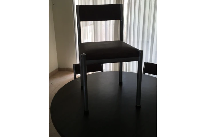 $850000 : Vendo comedor con mesa redonda image 2