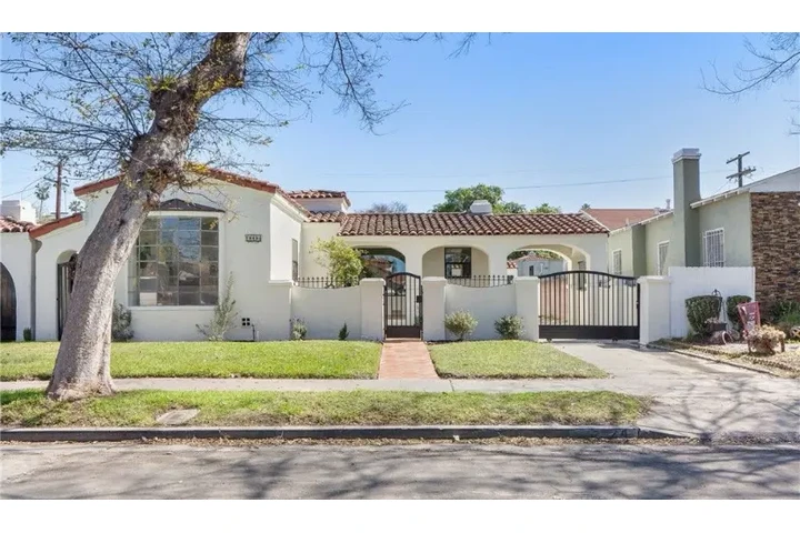 $630000 : 3Beds/2Baths Available in LA image 1