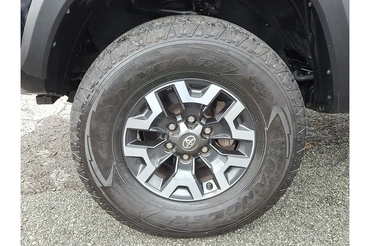 $34494 : Toyota Tacoma 2019 4x4 TRD P image 9