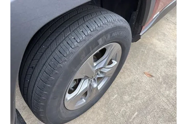 $32931 : Toyota RAV4 Hybrid 2023 AWD image 10