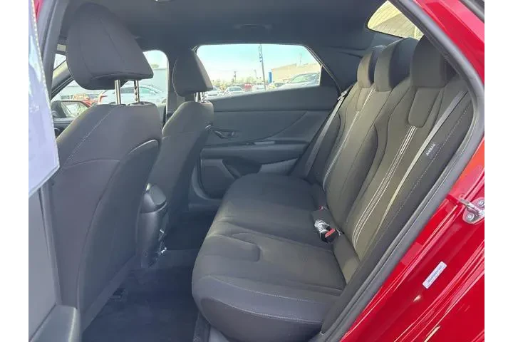 $23999 : Hyundai ELANTRA 2025 SEL Spo image 5