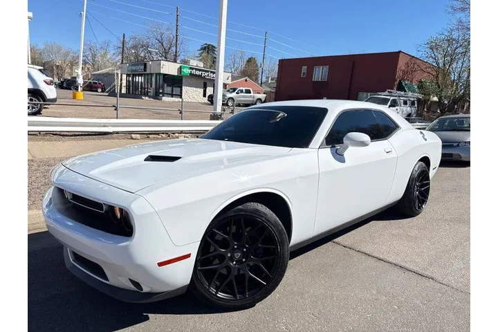 $14995 : 2015 Challenger SXT image 1