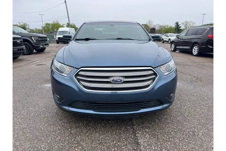 $13952 : Ford Taurus 2018 SEL 4dr Sed image 2