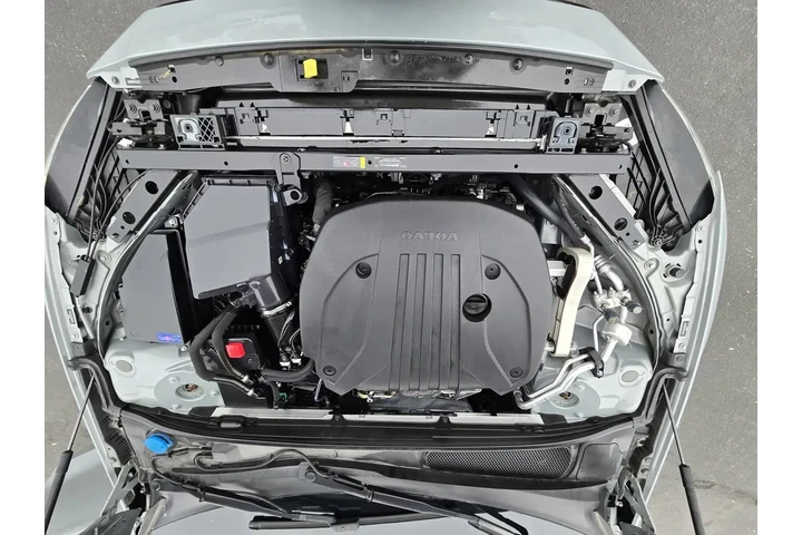 $28990 : Volvo S60 2024 AWD B5 Plus D image 10