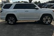 $42400 : PRE-OWNED 2022 TOYOTA 4RUNNER thumbnail