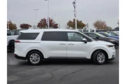 $31737 : Kia Carnival 2024 LX 4dr Min thumbnail
