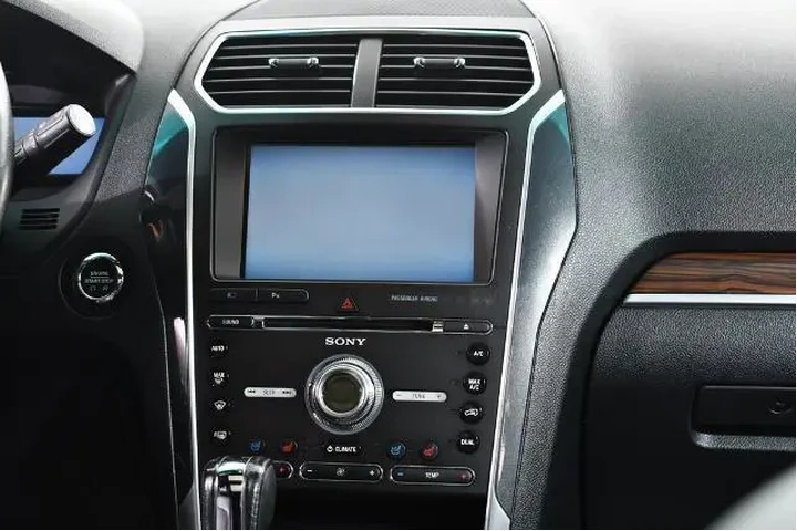 $9955 : Ford Explorer 2016 AWD Limit image 9