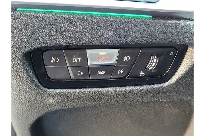 $23988 : BMW 3 Series 2022 330e 4dr S image 8