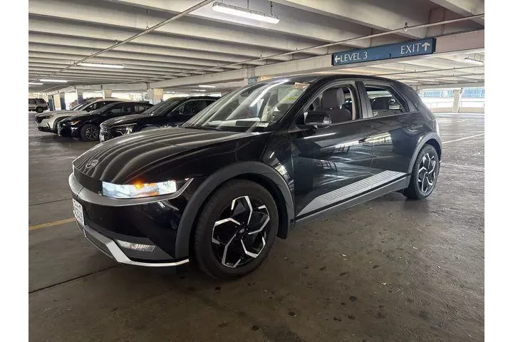 $19998 : Hyundai IONIQ 5 2022 SE 4dr image 1