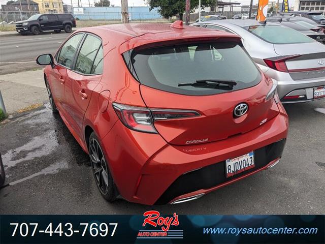 $16995 : 2019 Corolla Hatchback XSE Ha image 3