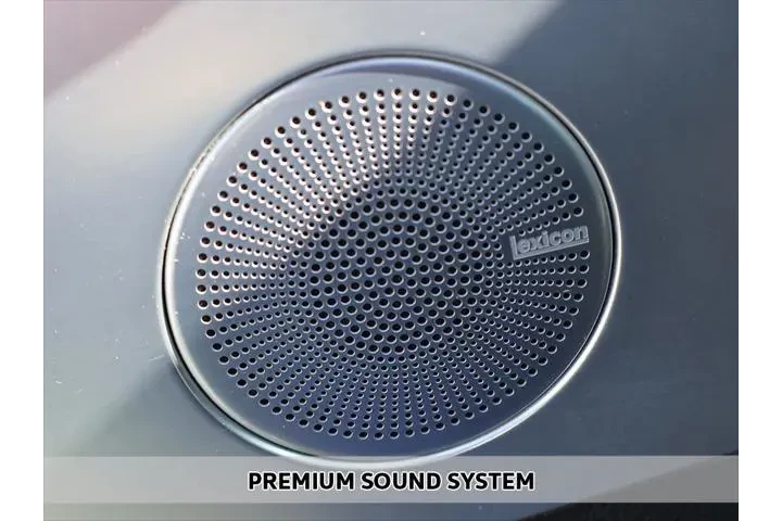 $28990 : Genesis G70 2023 2.0T 4dr Se image 5