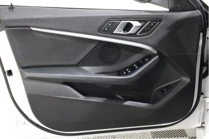 $27998 : BMW 2 Series 2023 228i Gran image 6