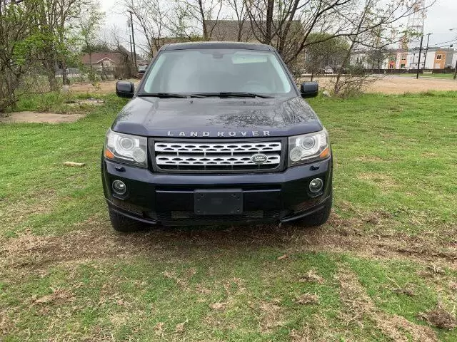 $12995 : 2015 Land Rover LR2 image 7