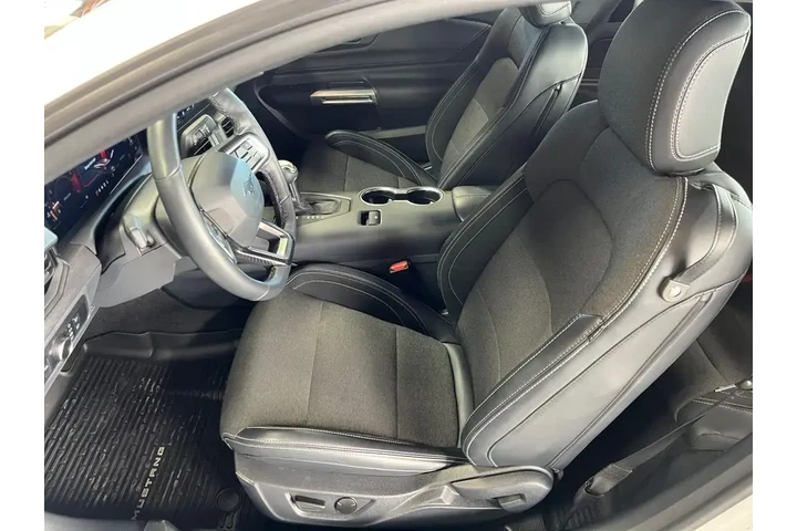 $33500 : Ford Mustang 2024 EcoBoost 2 image 4