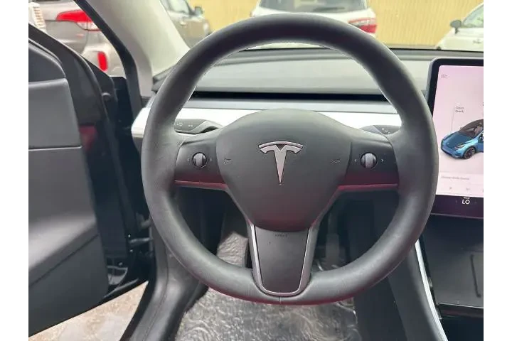 $29653 : Tesla Model Y 2021 AWD Long image 7