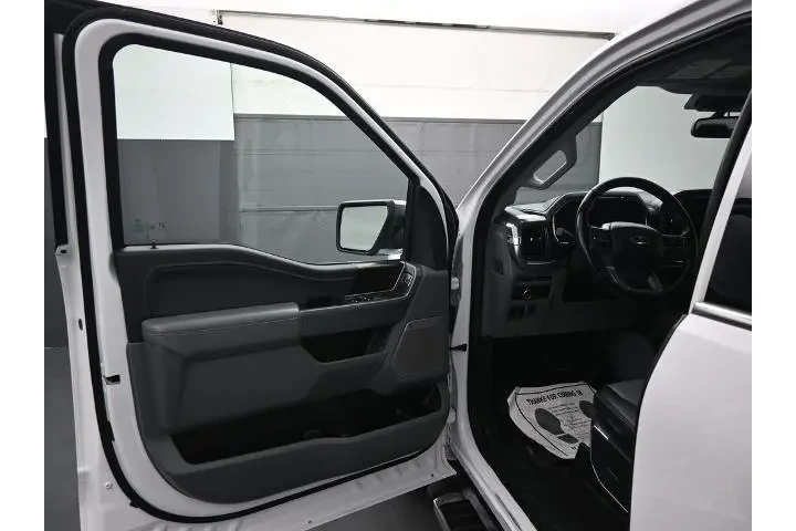 $37400 : Ford F-150 2023 4x4 Lariat 4 image 9