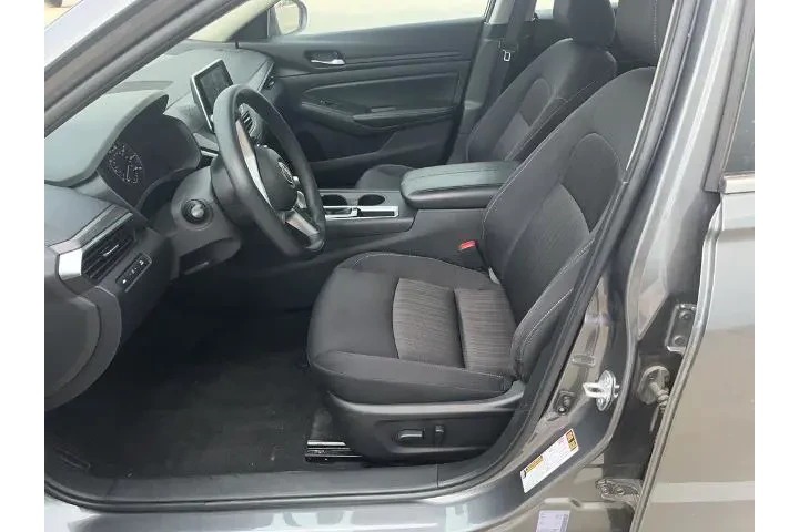 $20999 : Nissan Altima 2025 2.5 SV 4d image 5