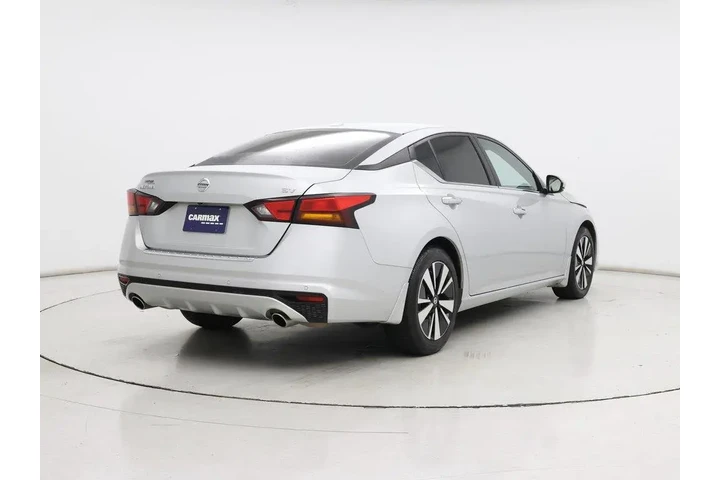 $19998 : Nissan Altima 2022 2.5 SV 4d image 8