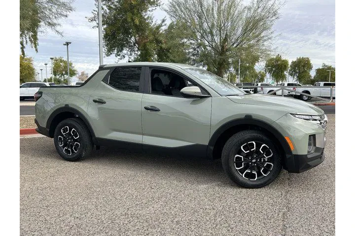 $27990 : Hyundai SANTA CRUZ 2024 SEL image 2