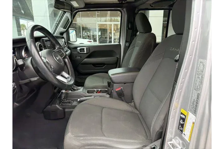 $28699 : Jeep Wrangler Unlimited 2021 image 5