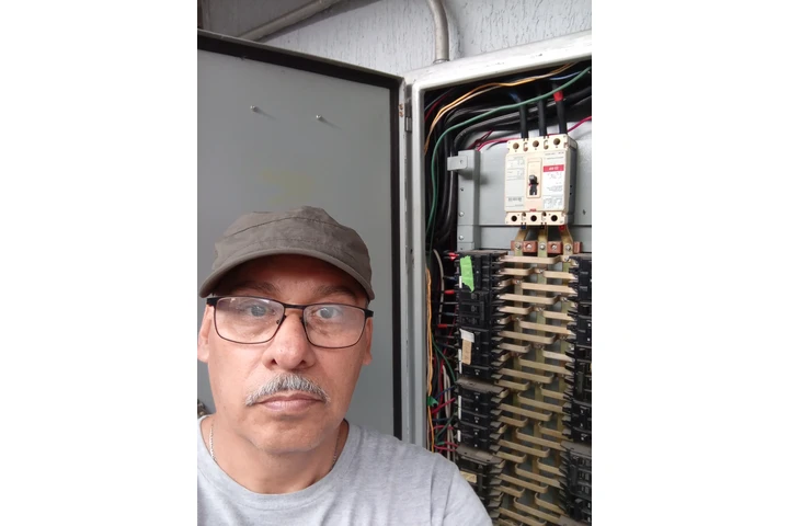 Mantenimiento eléctrico image 3