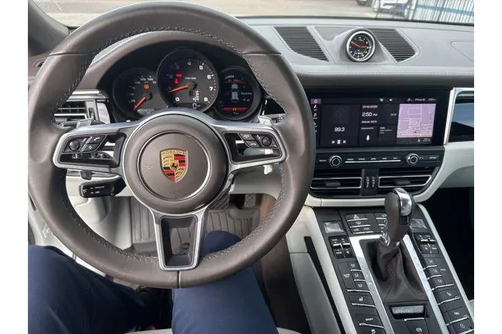 $34997 : Porsche Macan 2021 AWD 4dr S image 6