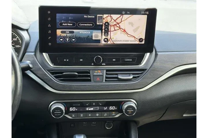 $21999 : Nissan Altima 2023 2.5 SL 4d image 5