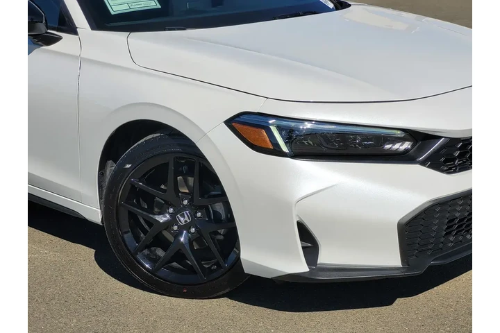 $25988 : Honda Civic 2025 Sport 4dr H image 3
