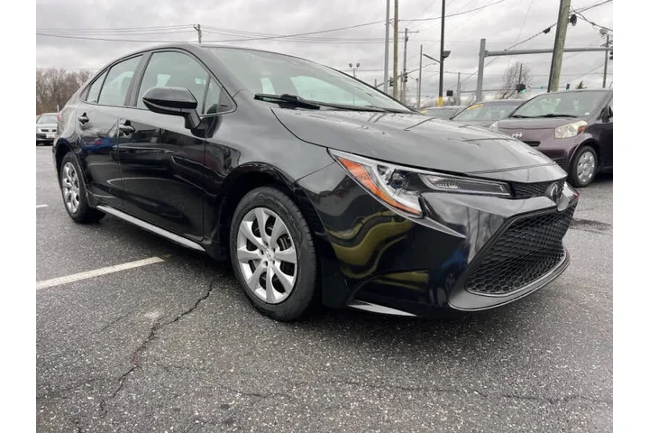 $14900 : 2021 Corolla LE image 4