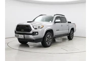 $32998 : Toyota Tacoma 2018 4x4 TRD S thumbnail