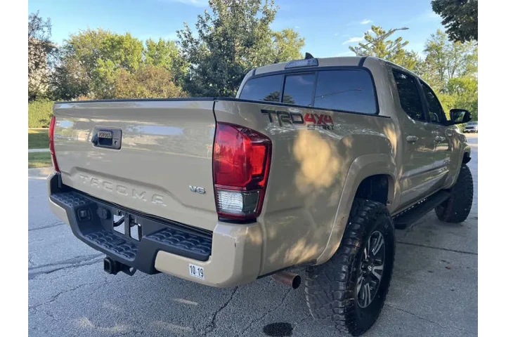 $24995 : 2016 Tacoma TRD Sport image 9
