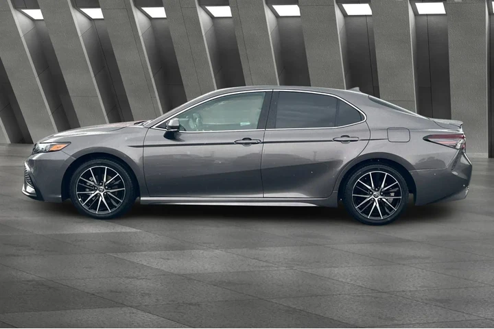 $27000 : Toyota Camry 2024 SE 4dr Sed image 10