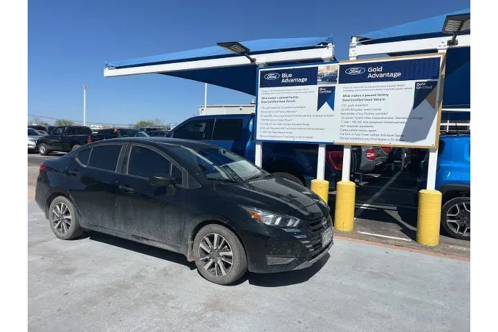 $15997 : Nissan Versa 2024 S 4dr Seda image 2