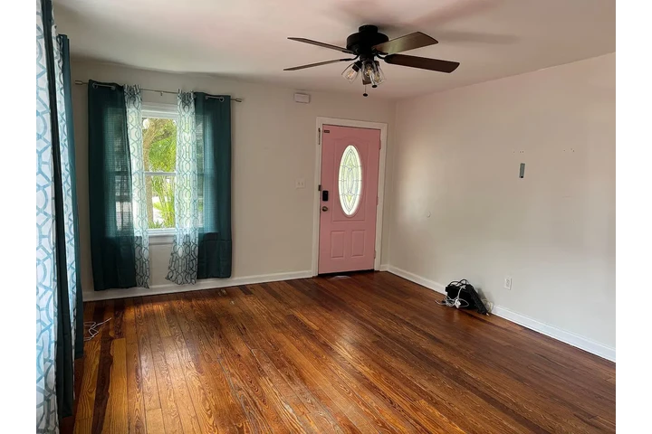 $900 : Casa de 2 dormitorios y 1 baño image 7